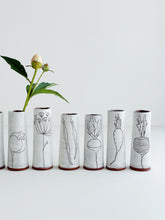 Load image into Gallery viewer, Earthenware Bud Vases