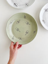 Load image into Gallery viewer, Earthenware Shallow Bowls