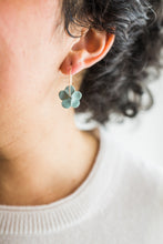 Load image into Gallery viewer, Flower Hoops