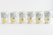 Load image into Gallery viewer, Flower Vase Tumblers