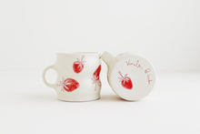 Load image into Gallery viewer, Wavy Mug - Strawberry