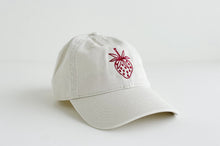 Load image into Gallery viewer, Berry Hat - Cream