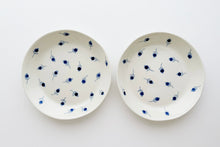 Load image into Gallery viewer, Porcelain Blueberry Shallow Bowl
