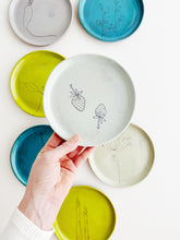 Load image into Gallery viewer, Earthenware Snack Plates