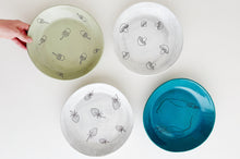 Load image into Gallery viewer, Earthenware Shallow Bowls