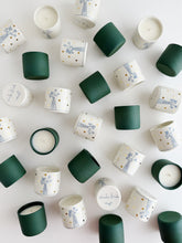 Load image into Gallery viewer, Green Clay Candle - Tomato & Herbs