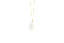 Load image into Gallery viewer, Droplet Pendant