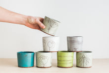 Load image into Gallery viewer, Earthenware Cups