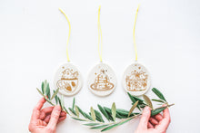 Load image into Gallery viewer, Berry Mug Bird Ornament