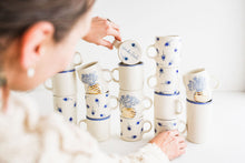Load image into Gallery viewer, Wavy Mug - Blueberry