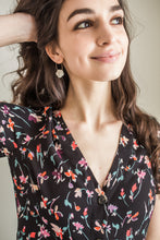 Load image into Gallery viewer, Flower Hoops