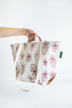 Load image into Gallery viewer, Berry Tote - In Cream