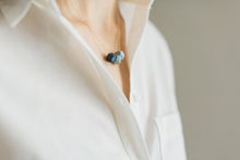 Load image into Gallery viewer, Faceted Bead Cluster Necklace