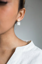 Load image into Gallery viewer, Mini Link Earrings