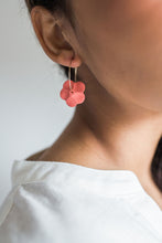 Load image into Gallery viewer, Flower Hoops