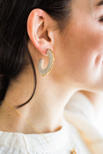 Load image into Gallery viewer, Pinched Hoops