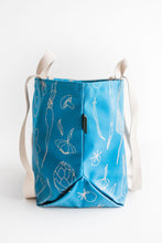 Load image into Gallery viewer, Veggie Tote - In Turquoise