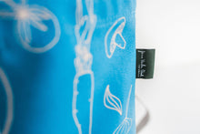 Load image into Gallery viewer, Veggie Tote - In Turquoise