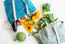 Load image into Gallery viewer, Veggie Tote - In Aqua
