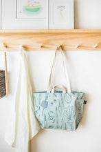 Load image into Gallery viewer, Veggie Tote - In Aqua