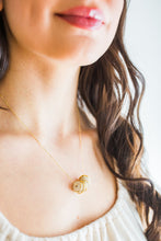 Load image into Gallery viewer, Pinched Bead Necklace