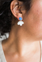 Load image into Gallery viewer, Snowdrop Earrings