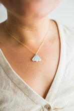 Load image into Gallery viewer, Striped Petal Pendant