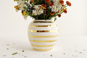 Porcelain Gold Striped Vase (7 stripes)