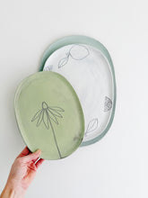 Load image into Gallery viewer, Earthenware Oval Serving Trays - Small Mint Coneflower
