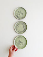 Load image into Gallery viewer, Earthenware Snack Plate
