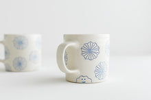 Load image into Gallery viewer, Pinwheel Porcelain Mugs
