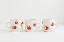 Load image into Gallery viewer, Wavy Mug - Strawberry
