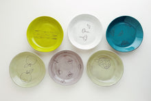 Load image into Gallery viewer, Earthenware Shallow Bowls
