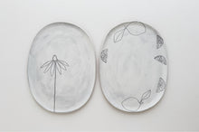 Load image into Gallery viewer, Earthenware Medium Oval Serving Trays
