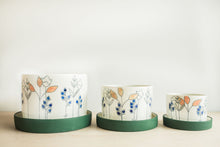 Load image into Gallery viewer, Porcelain Floral Planters
