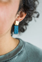 Load image into Gallery viewer, Midi Link Earrings
